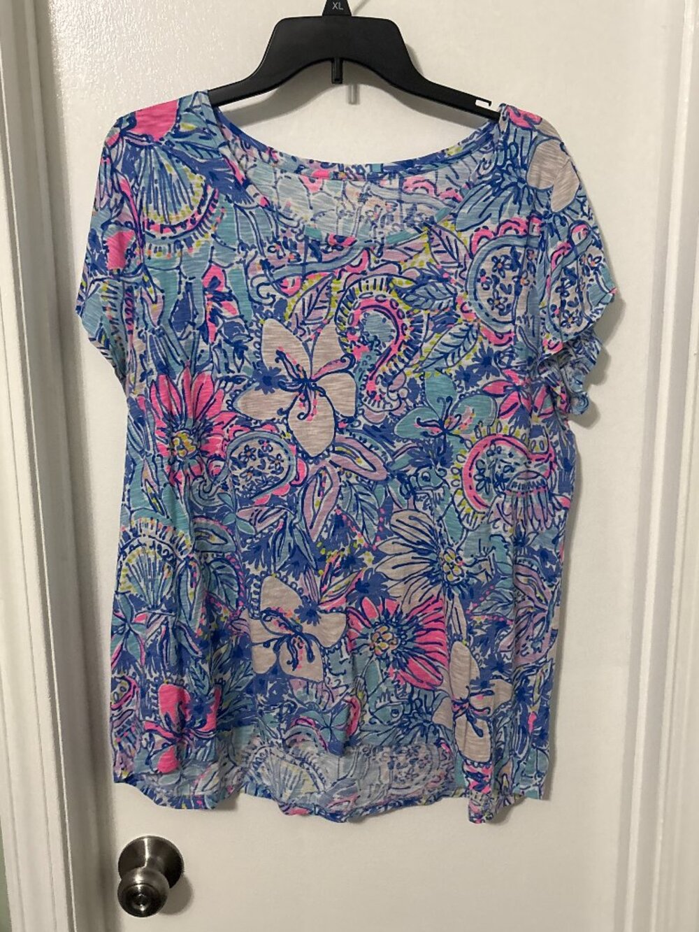 Lilly Pulitzer Etta Scoop Neck Short Sleeve Tee